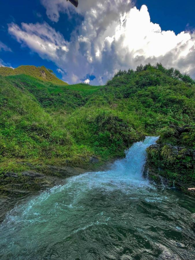 Làng Cac Chien'S Lodge Du Gia المظهر الخارجي الصورة