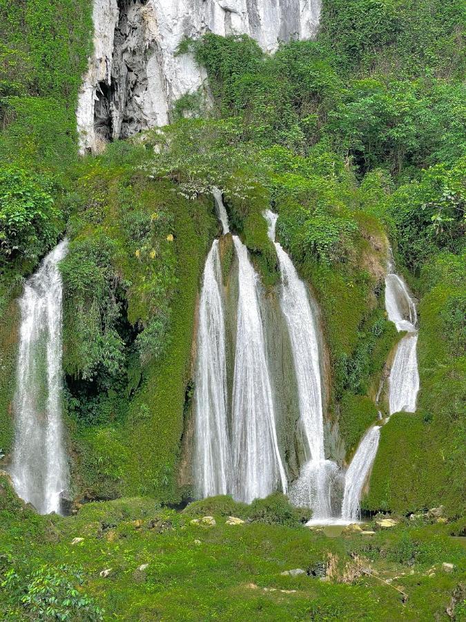 Làng Cac Chien'S Lodge Du Gia المظهر الخارجي الصورة