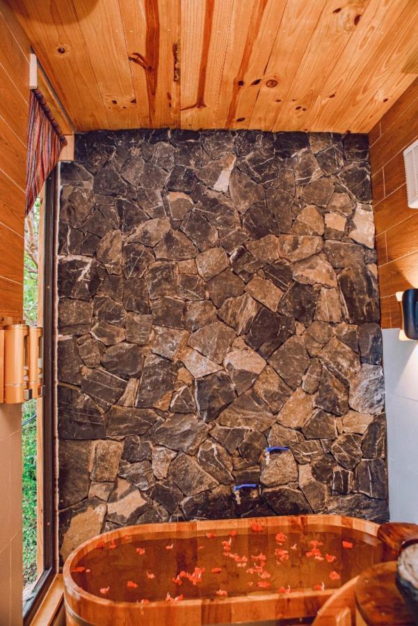 Làng Cac Chien'S Lodge Du Gia المظهر الخارجي الصورة