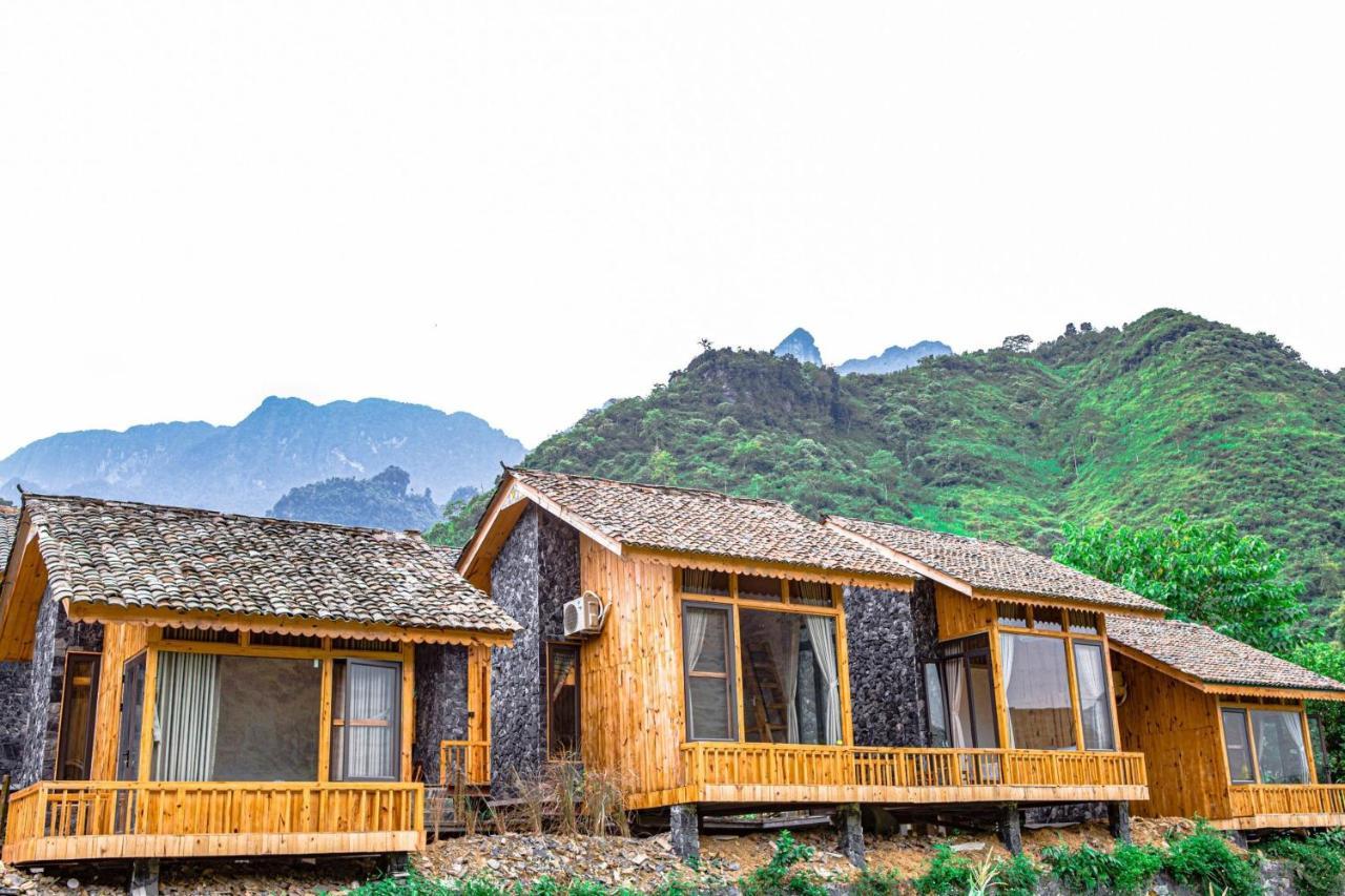 Làng Cac Chien'S Lodge Du Gia المظهر الخارجي الصورة