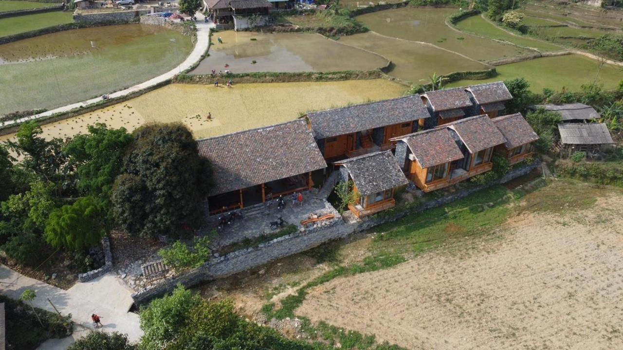 Làng Cac Chien'S Lodge Du Gia المظهر الخارجي الصورة